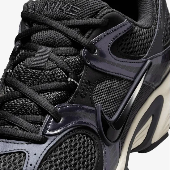 Кросівки Nike V5 RNR HJ5228-013