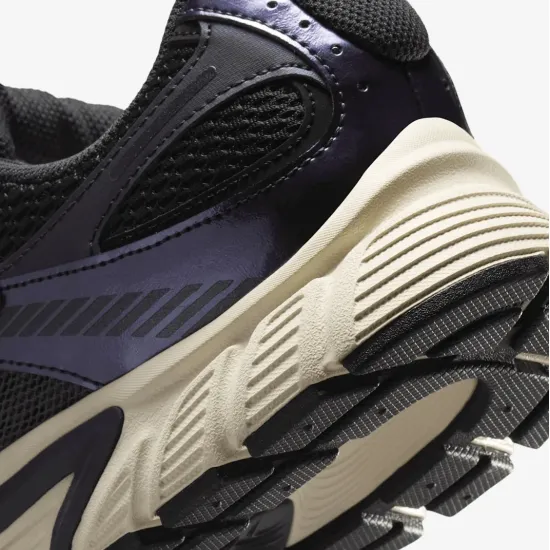 Кросівки Nike V5 RNR HJ5228-013