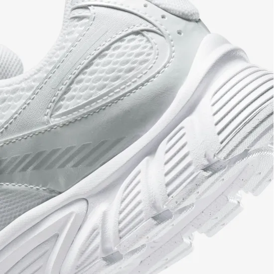 Кросівки Nike V5 RNR HJ5228-101
