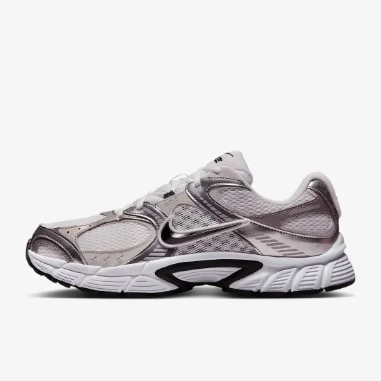 Кросівки Nike V5 RNR HJ5228-104