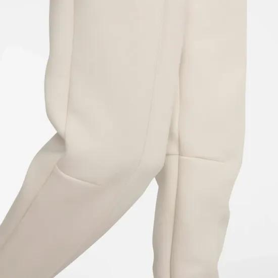 Штани Nike Sportswear Tech Fleece HJ5479-104