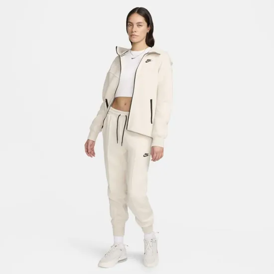 Штани Nike Sportswear Tech Fleece HJ5479-104