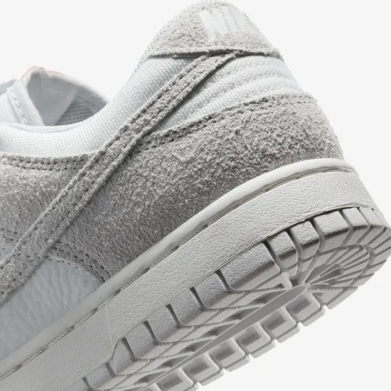 Кросівки Nike Dunk Low HJ5777-100