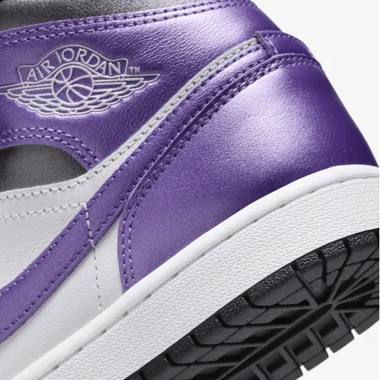 Кросівки Nike Air Jordan 1 Mid SE HJ5911-105