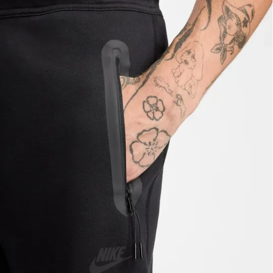 Штани Nike Tech Fleece Open-Hem HJ6533-010