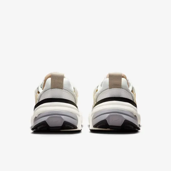 Кросівки Nike V2K Run HJ7245-100
