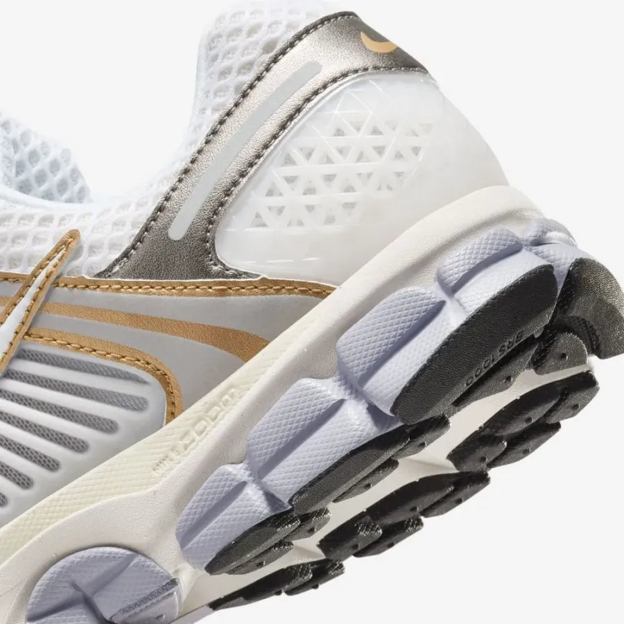Кросівки Nike Zoom Vomero 5 HJ7247-099