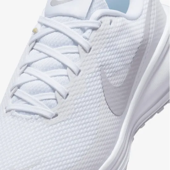 Кросівки Nike Revolution 8 HJ8485-101