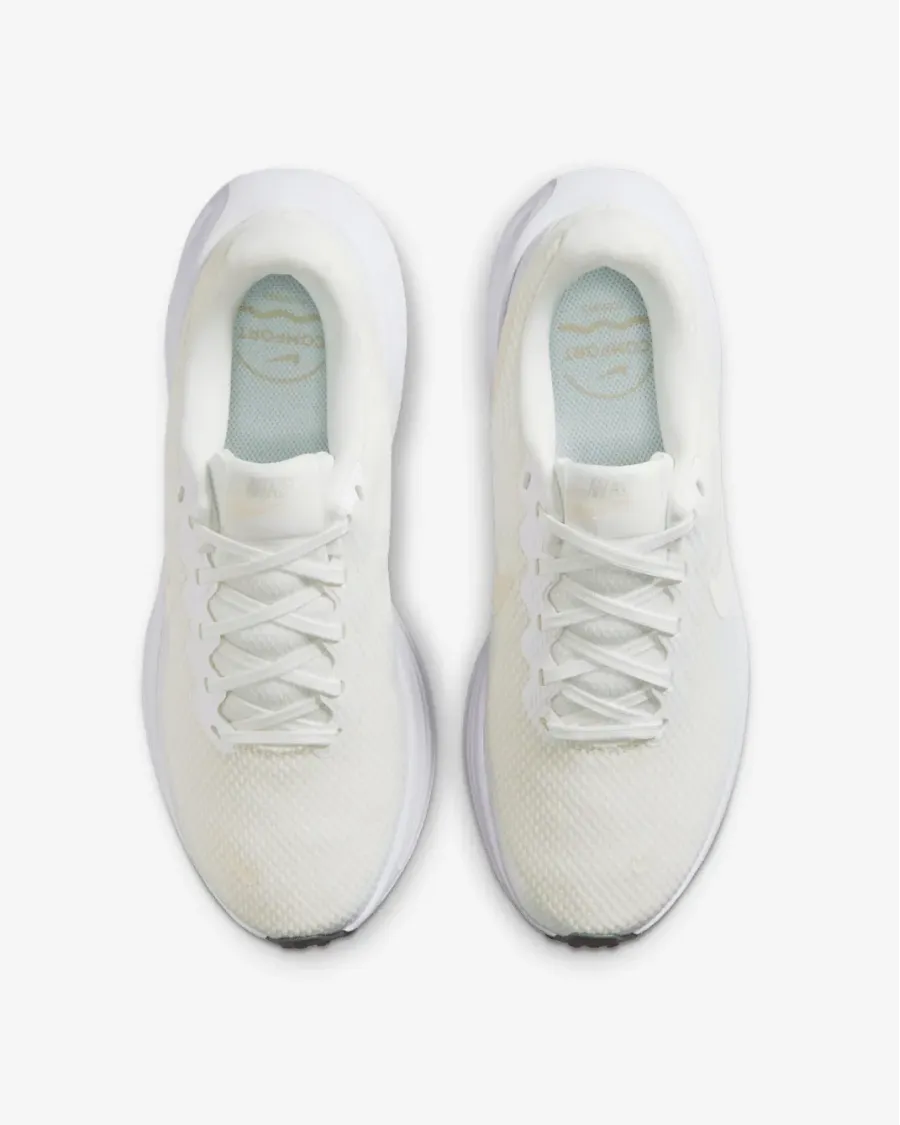 Кросівки Nike Revolution 8 HJ8485-105