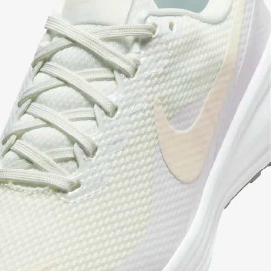 Кросівки Nike Revolution 8 HJ8485-105