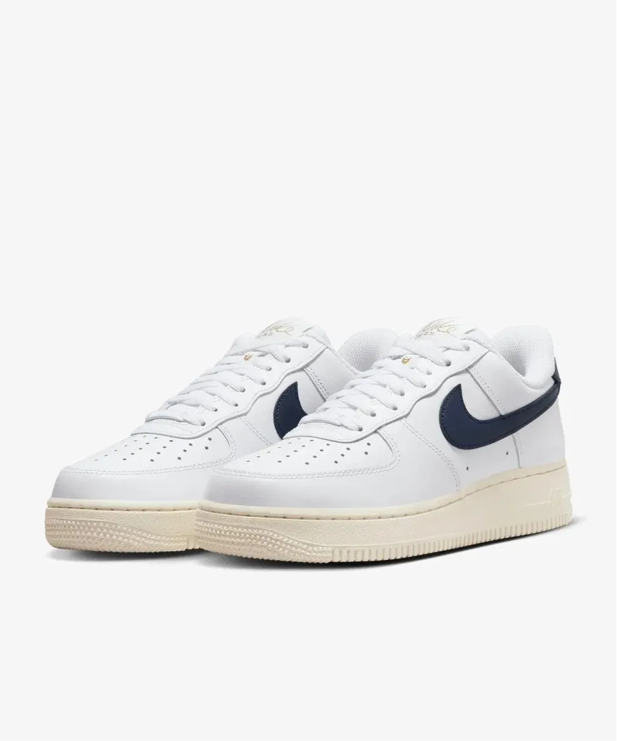 Кросівки Nike Air Force 1 '07 FlyEase HJ9122-100