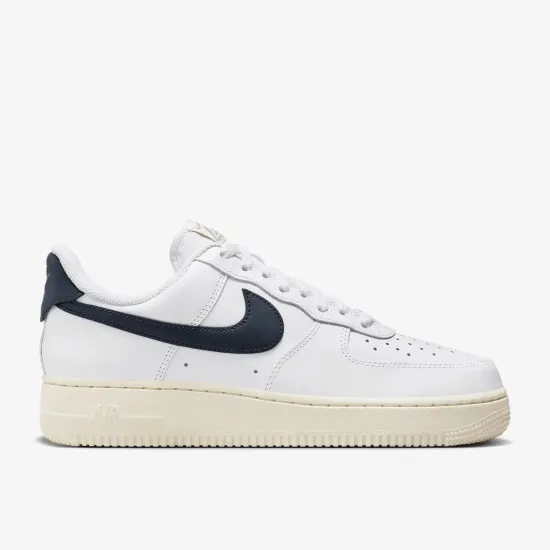 Кросівки Nike Air Force 1 '07 FlyEase HJ9122-100