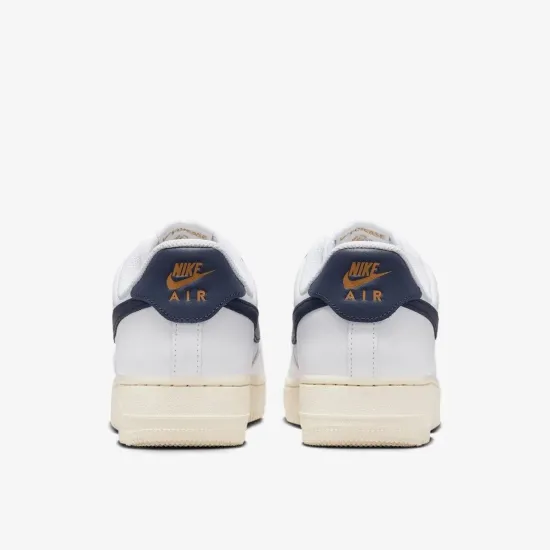 Кросівки Nike Air Force 1 '07 FlyEase HJ9122-100