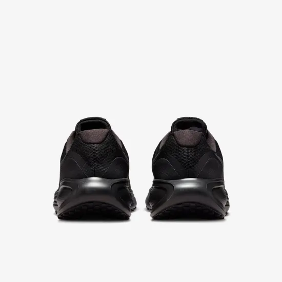 Кросівки Nike Revolution 8 HJ9198-002