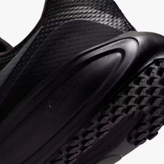 Кросівки Nike Revolution 8 HJ9198-002