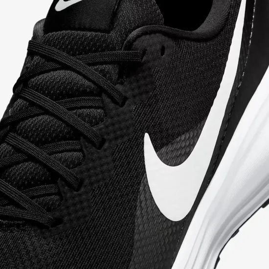 Кросівки Nike Revolution 8 HJ9198-003