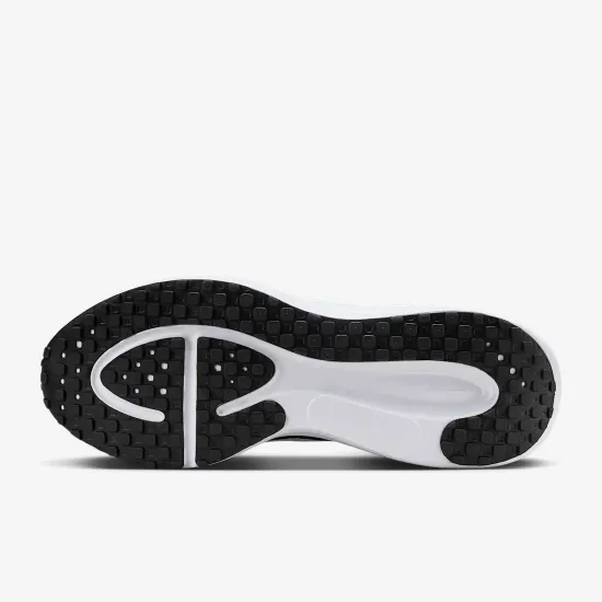 Кросівки Nike Revolution 8 HJ9198-003