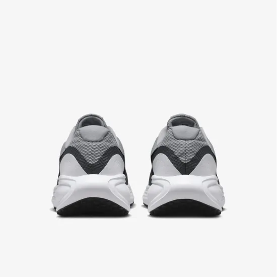 Кросівки Nike Revolution 8 HJ9198-004