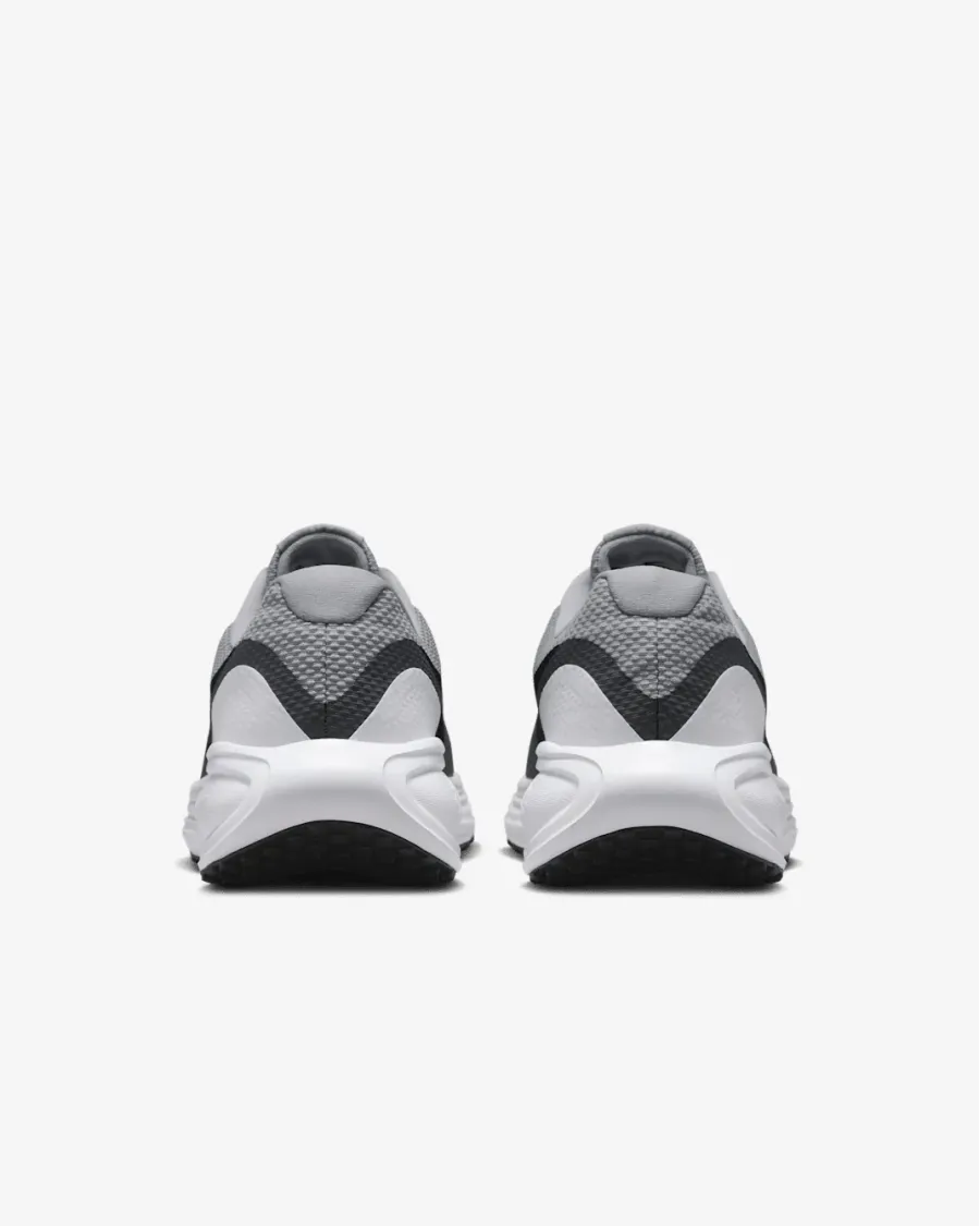 Кросівки Nike Revolution 8 HJ9198-004