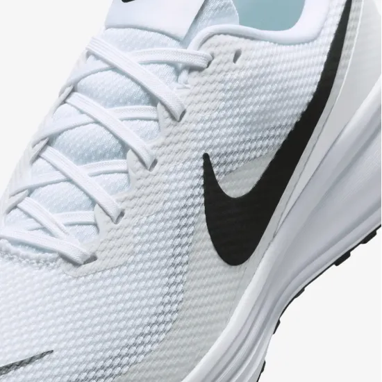 Кросівки Nike Revolution 8 HJ9198-101