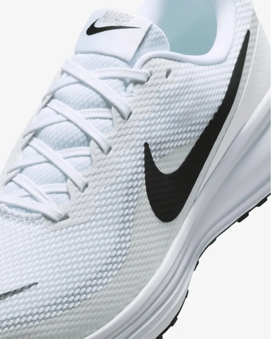 Кросівки Nike Revolution 8 HJ9198-101