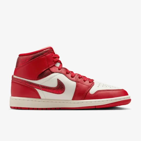 Кросівки Nike Air Jordan 1 Mid SE HJ9337-106