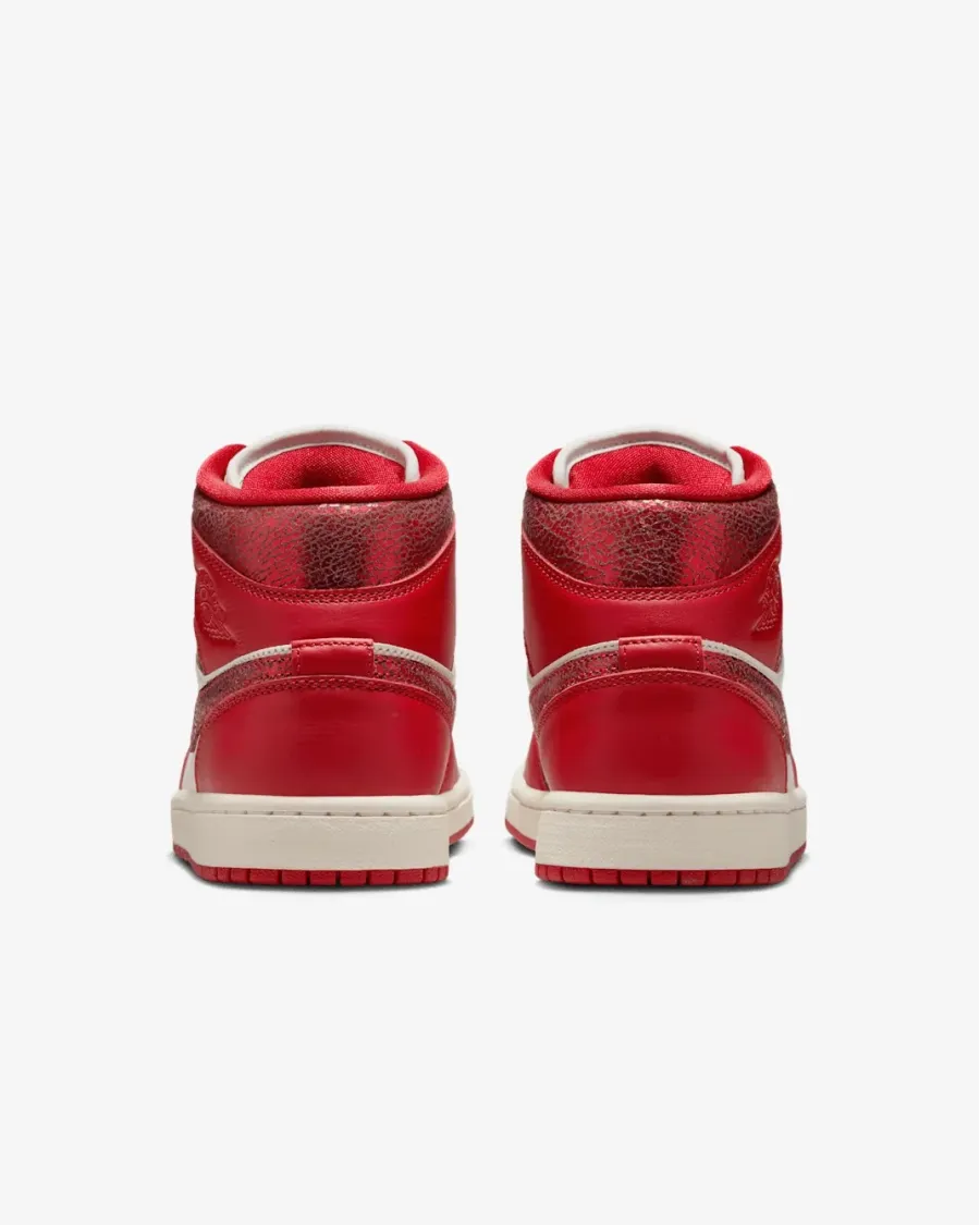 Кросівки Nike Air Jordan 1 Mid SE HJ9337-106