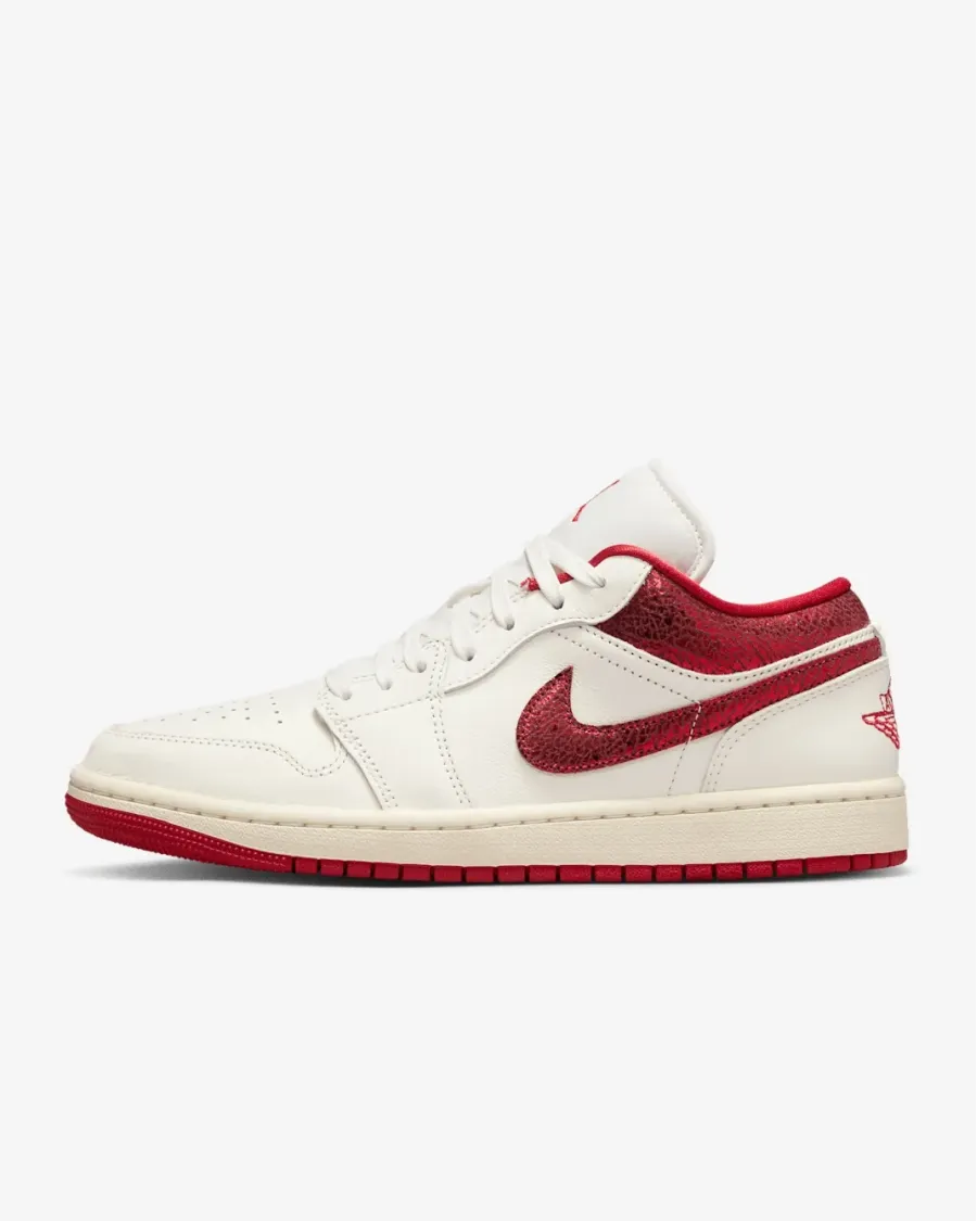 Кросівки Nike Air Jordan 1 Low SE HJ9338-106