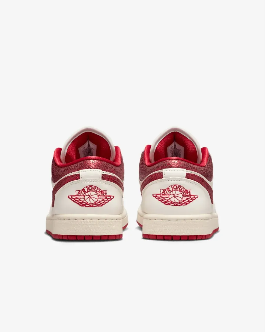 Кросівки Nike Air Jordan 1 Low SE HJ9338-106