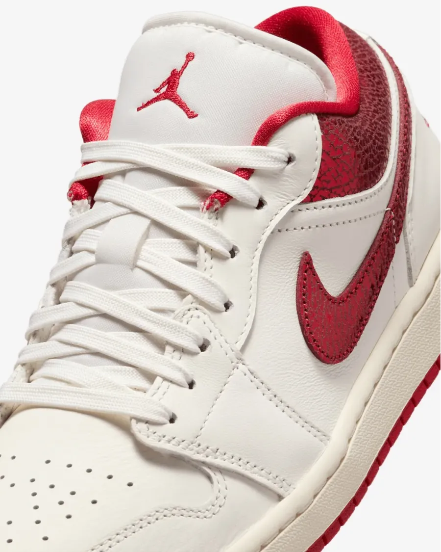 Кросівки Nike Air Jordan 1 Low SE HJ9338-106