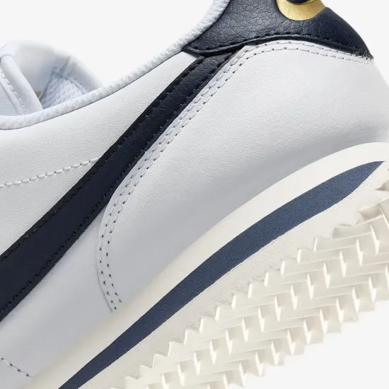 Кросівки Nike Cortez Leather HJ9343-100