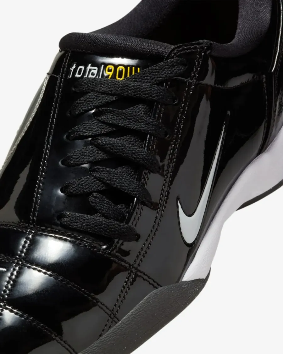 Кросівки Nike Total 90 3 SP HJ9351-001