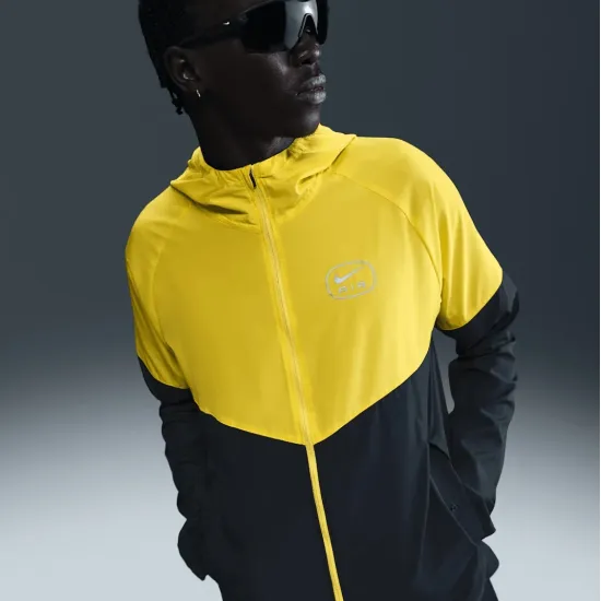 Куртка Nike Sportswear SW Air Run HM0187-013