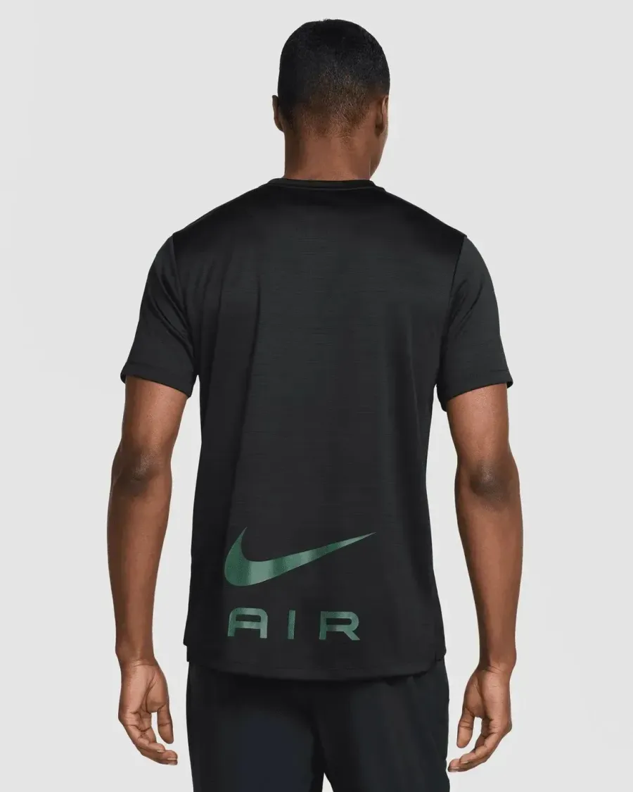 Футболка Nike Air Swoosh HM0195-011
