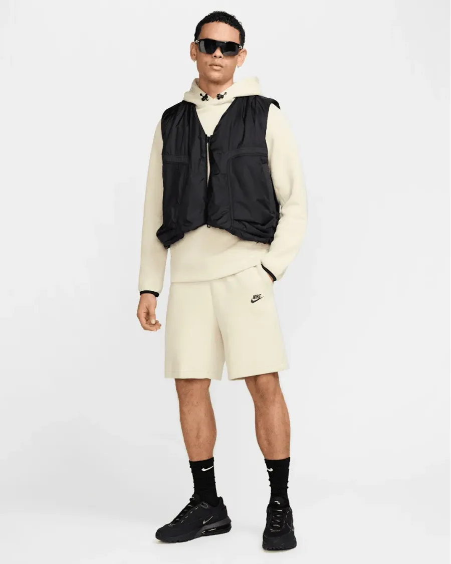Жилетка Nike Tech Woven HM4262-010