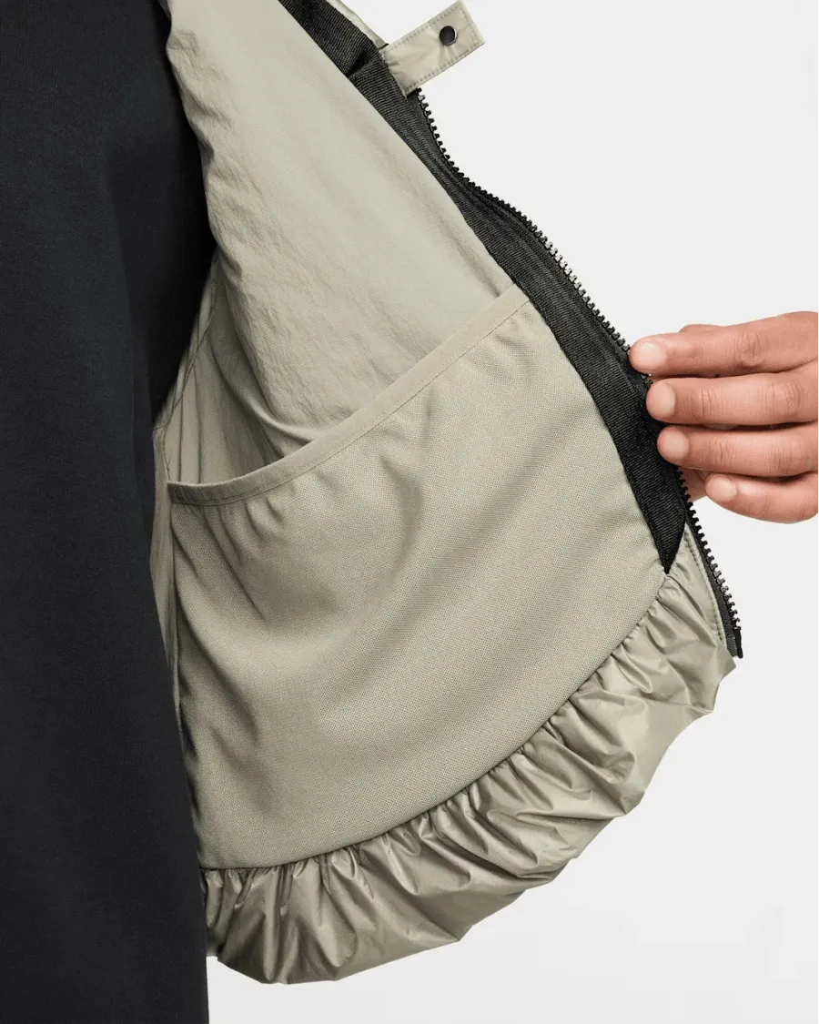 Жилетка Nike Tech Woven HM4262-320