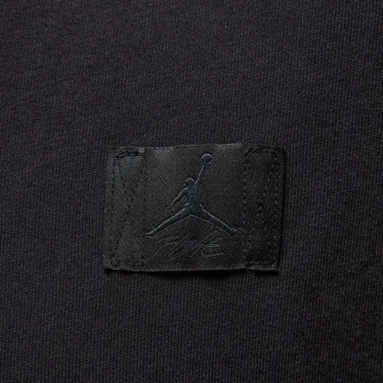 Футболка Nike Air Jordan Essentials Oversized HM4372-010