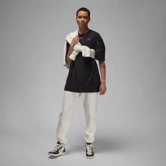 Футболка Nike Air Jordan Essentials Oversized HM4372-010