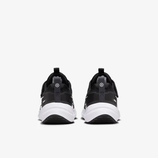Кросівки Nike Cosmic Runner HM4400-003