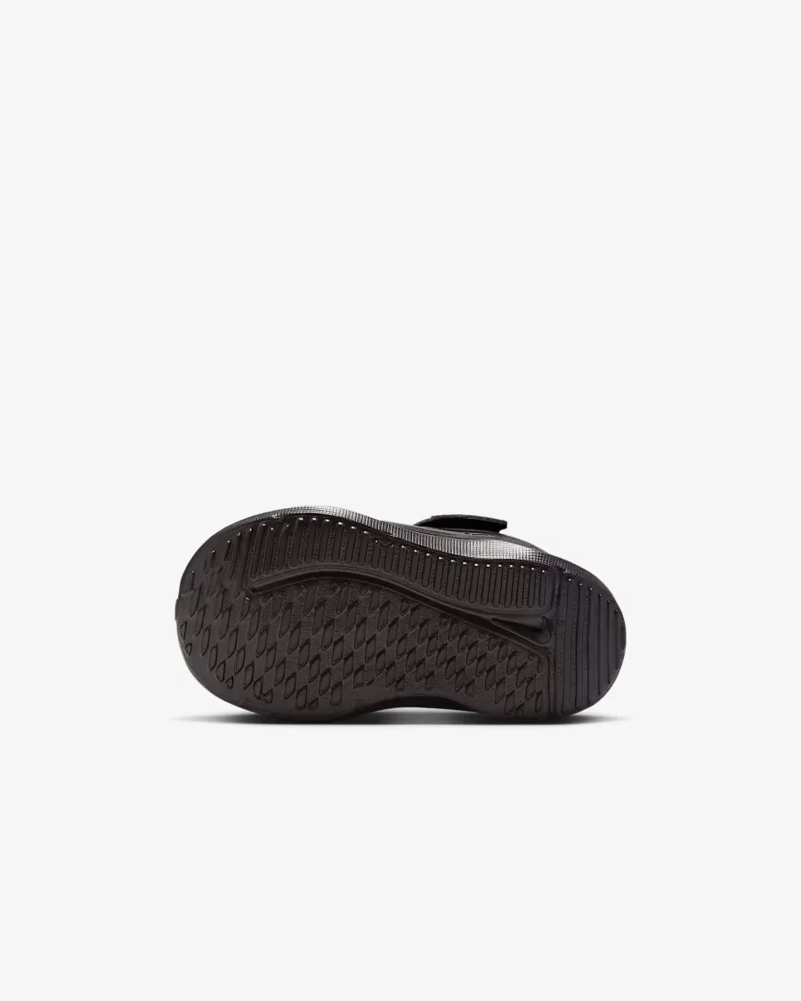 Кросівки Nike Cosmic Runner HM4401-001