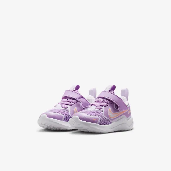Кросівки Nike Cosmic Runner HM4401-503