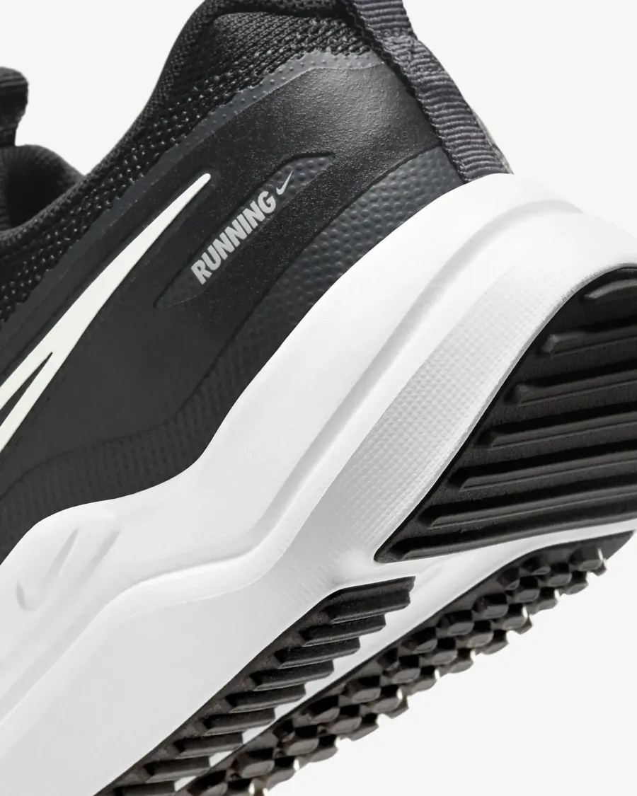 Кросівки Nike Cosmic Runner HM4402-003