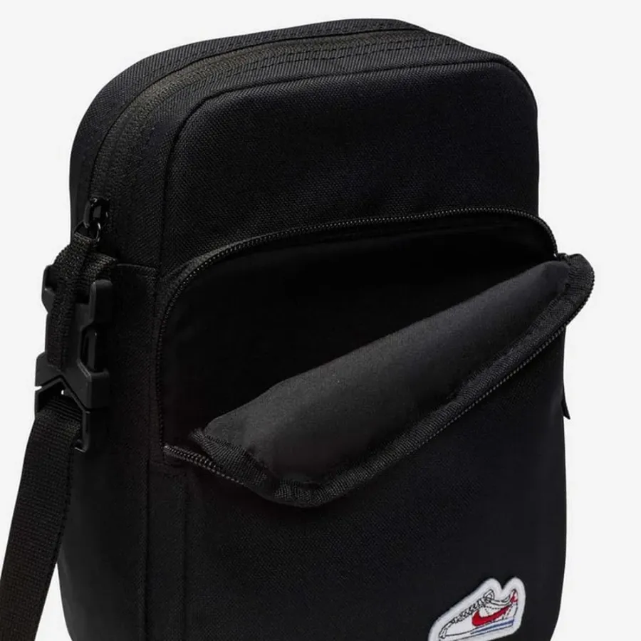 Сумка Nike Cortez Heritage Cross-Body Bag HM4415-010