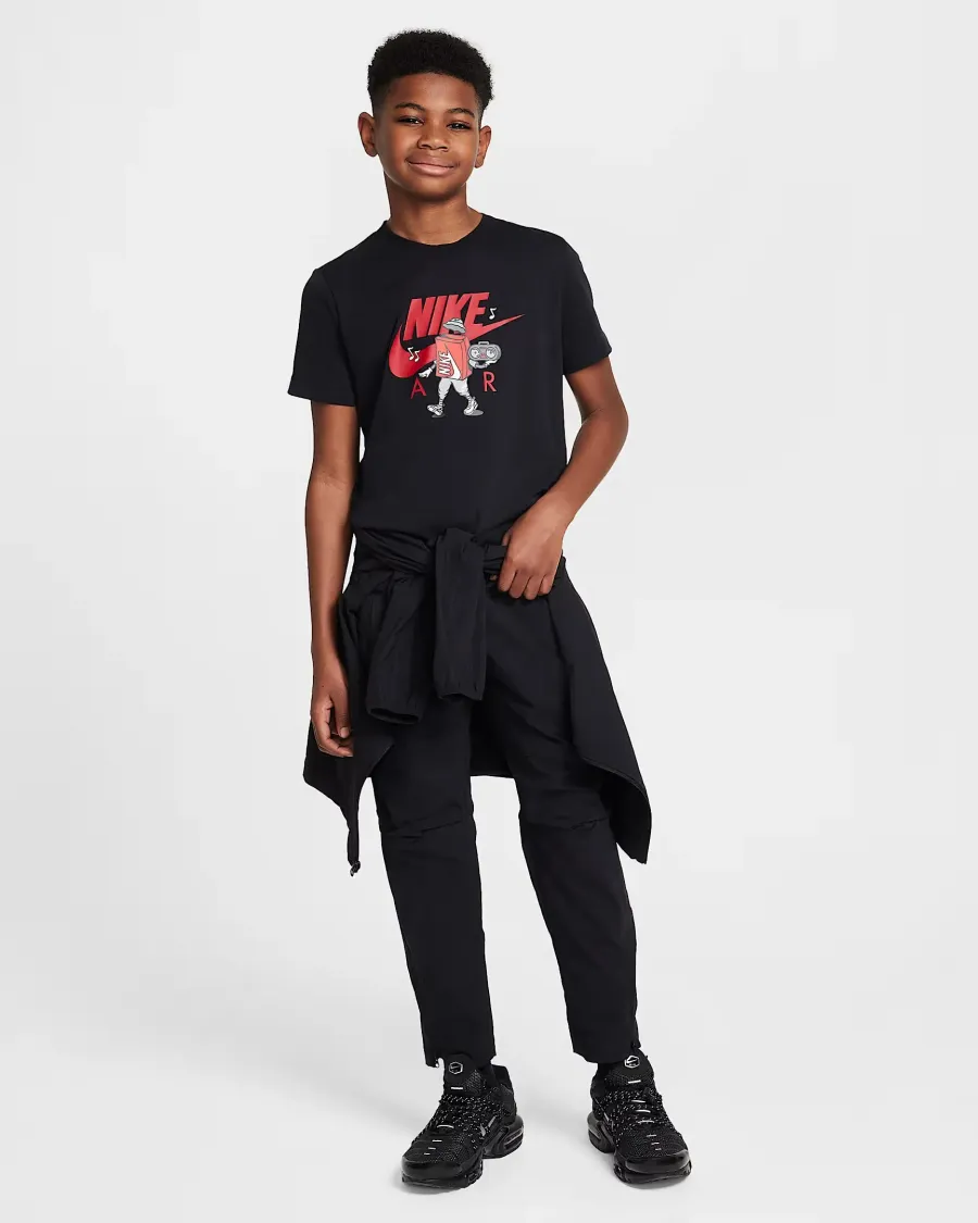 Футболка Nike Sportswear Boxy HM5661-010