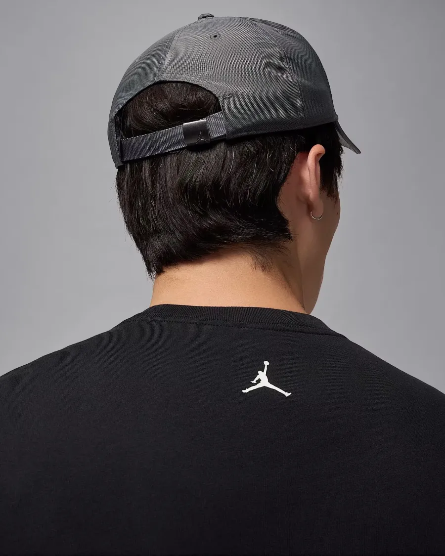 Кепка Nike Air Jordan Rise Structured Metal Jumpman Hat HM5750-068