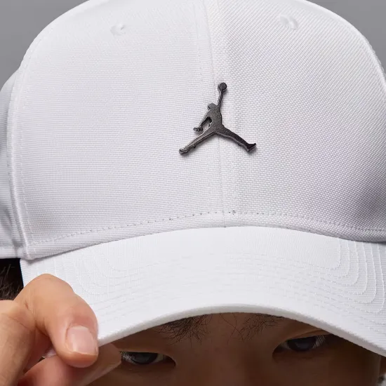 Кепка Nike Air Jordan Rise Structured Metal Jumpman Hat HM5750-100