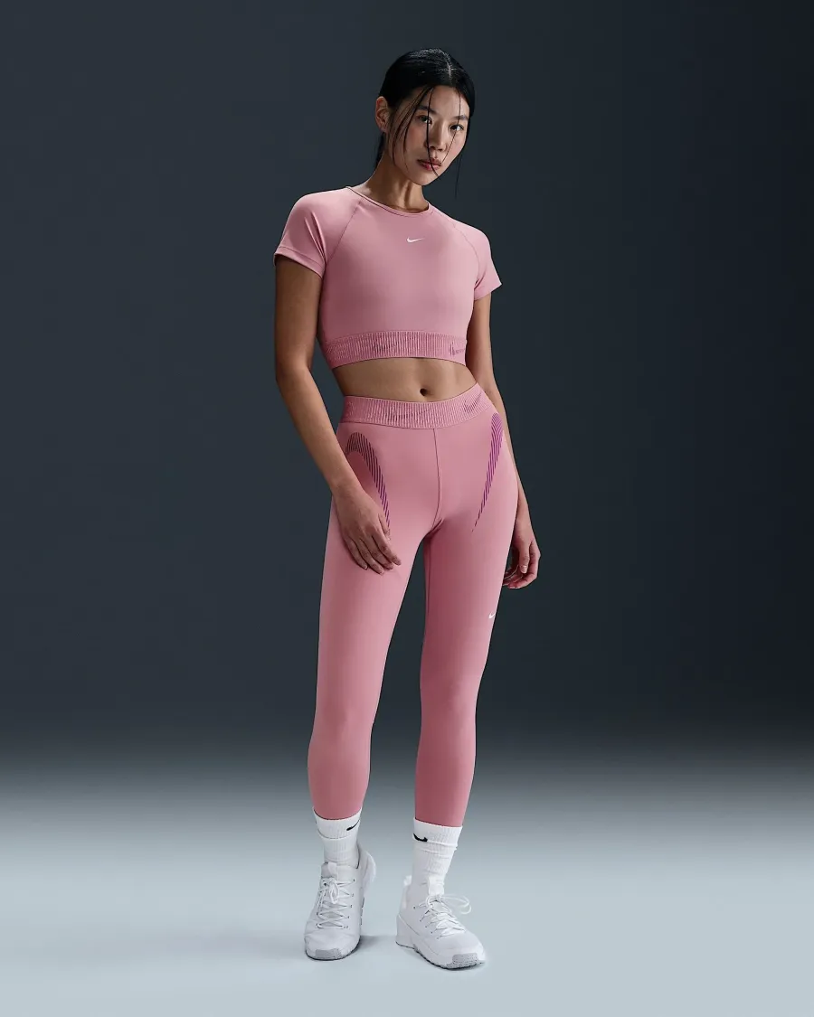 Топ Nike Pro Dri-FIT Short-Sleeve Cropped Graphic HM6369-699