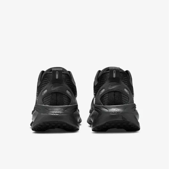 Кросівки Nike Vomero 18 HM6803-005