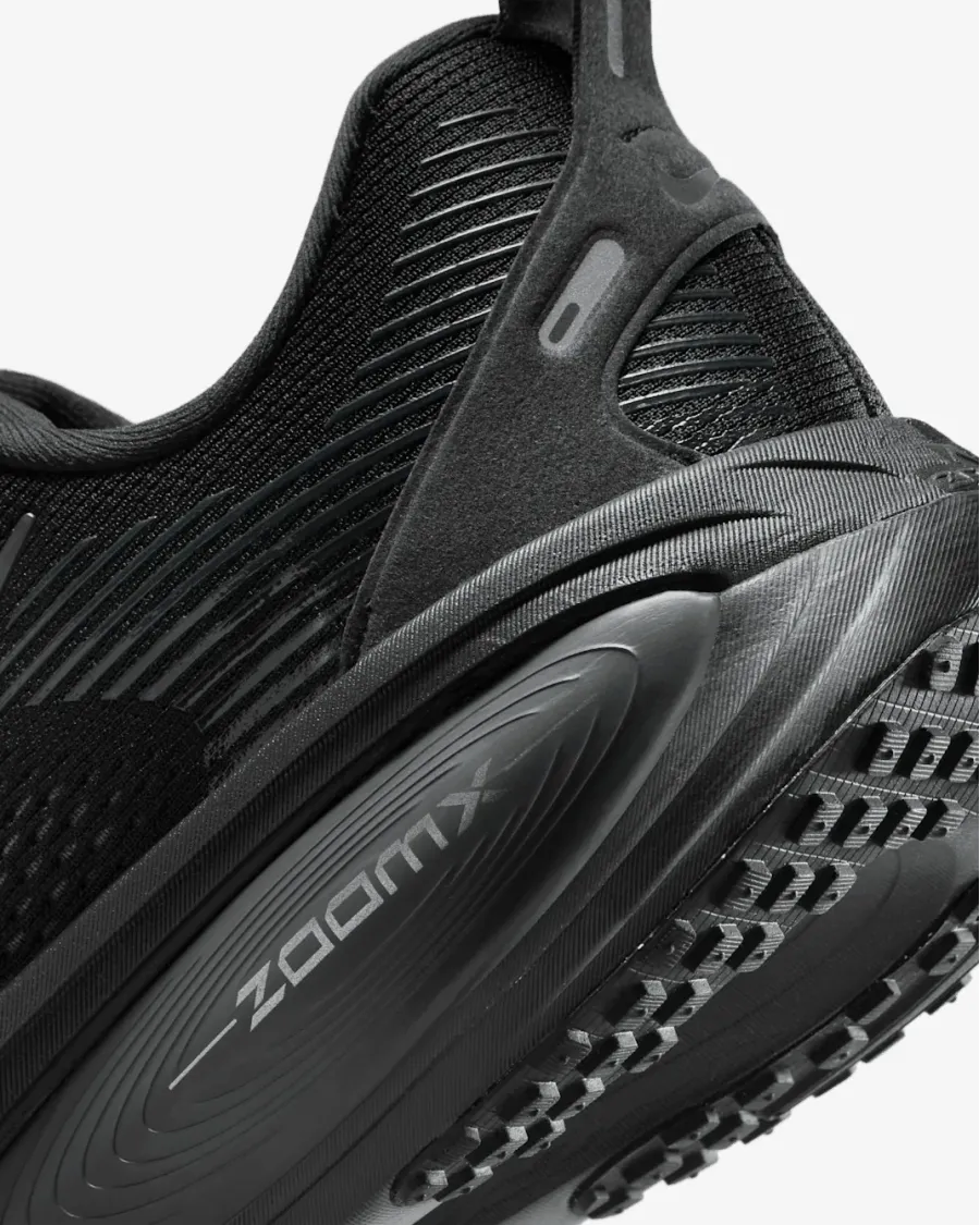 Кросівки Nike Vomero 18 HM6803-005