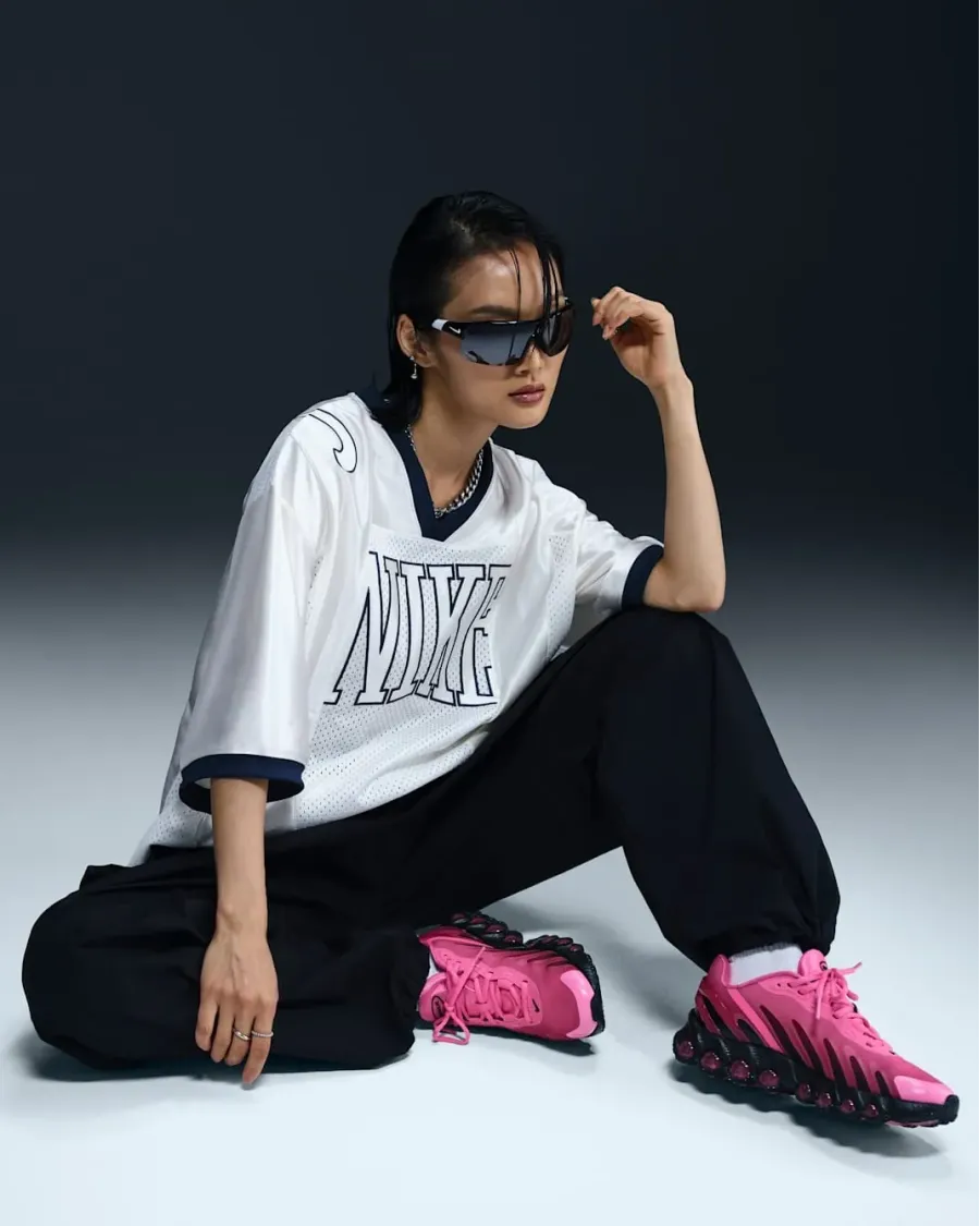 Штани Nike Sportswear Everything Wovens HM6976-010